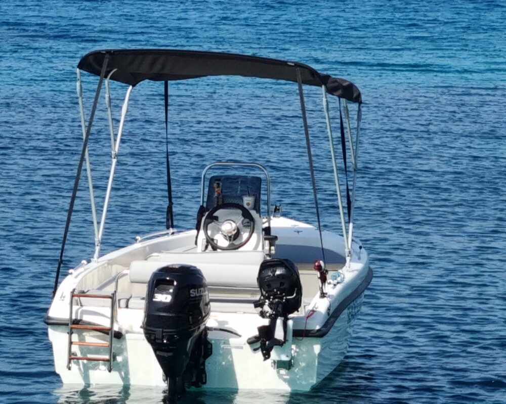 Rent a boat Aegina